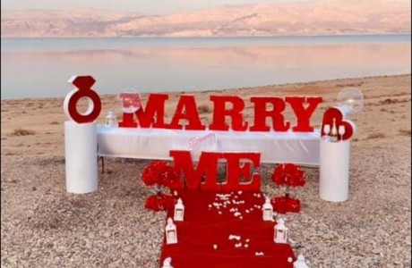 אותיות קלקר MARRY ME (קרדיט- מעיין גבאי maayang_gifts@)