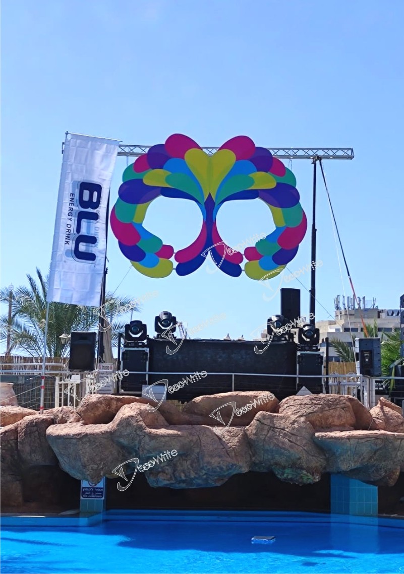 מסיכה כולל הדפסה גודל 3/4 מטר כולל חיזוקים אחוריים 